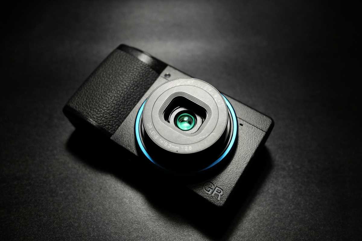 Compact Cameras That Elevate Everyday Photography